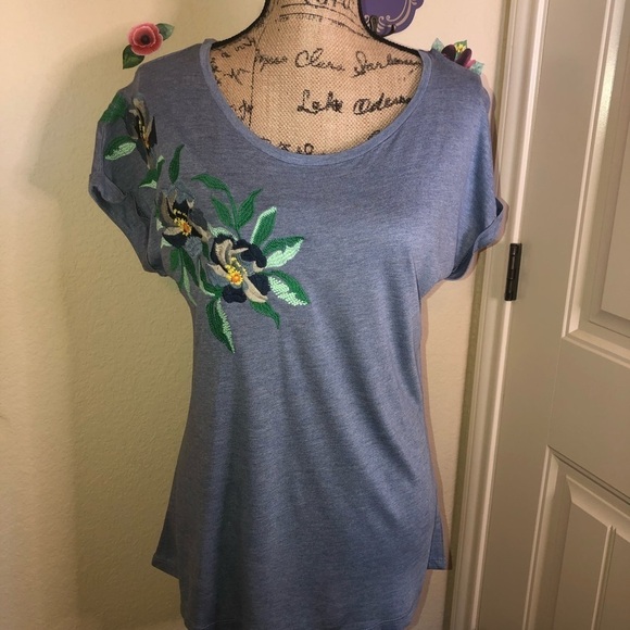 Hannah Embroidered Floral Tee - Picture 1 of 9